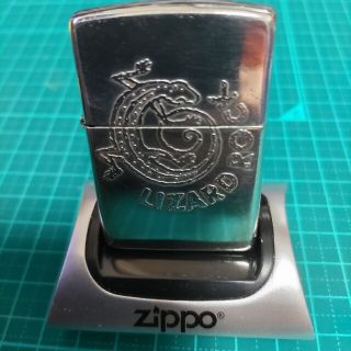 ジッポー(ZIPPO)のJIPPO LIZARD ROCK MARLBORO トカゲ 中古美品！(タバコグッズ)