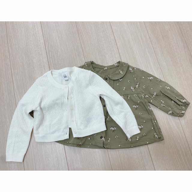 babyGAP(ベビーギャップ)のGAP 90 カーディガン　トップス　2枚セット キッズ/ベビー/マタニティのキッズ服女の子用(90cm~)(カーディガン)の商品写真