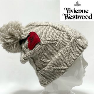 ヴィヴィアンウエストウッド(Vivienne Westwood)の【新品】VivienneWestwoodハートタグ&オーブ刺繍入りポンポンニット(ニット帽/ビーニー)