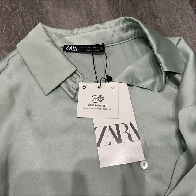 ZARA(ザラ)のZARA サテン　シャツ　新品未使用　タグ付き メンズのトップス(シャツ)の商品写真