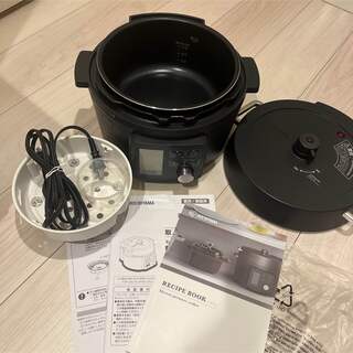 アイリスオーヤマ(アイリスオーヤマ)の超美品アイリスオーヤマ 電気圧力鍋 4.0L ブラック KPC-MA4-B(調理機器)