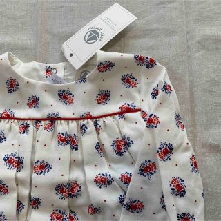 プチバトー(PETIT BATEAU)のプチバトー　長袖ワンピース　新品　12m 74センチ(ワンピース)