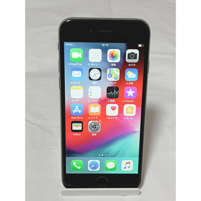 iPhone(アイフォーン)の   iPhone6 16GB シルバー　docomo スマホ/家電/カメラのスマートフォン/携帯電話(スマートフォン本体)の商品写真