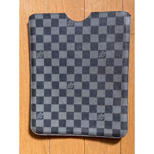 LOUIS VUITTON(ルイヴィトン)の美品 LOUIS VUITTON ルイヴィトン　iPad ケース スマホ/家電/カメラのスマホアクセサリー(iPadケース)の商品写真