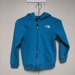 ザノースフェイス(THE NORTH FACE)のTHE NORTH FACE　130cm 裏起毛パーカー　ブルー　ノースフェイス(ジャケット/上着)