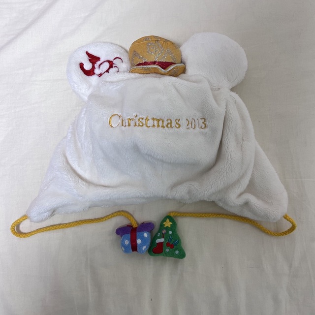 Disney(ディズニー)の2013年30周年のクリスマス・ファンキャップ （ランド＆シー共通）  エンタメ/ホビーのおもちゃ/ぬいぐるみ(キャラクターグッズ)の商品写真