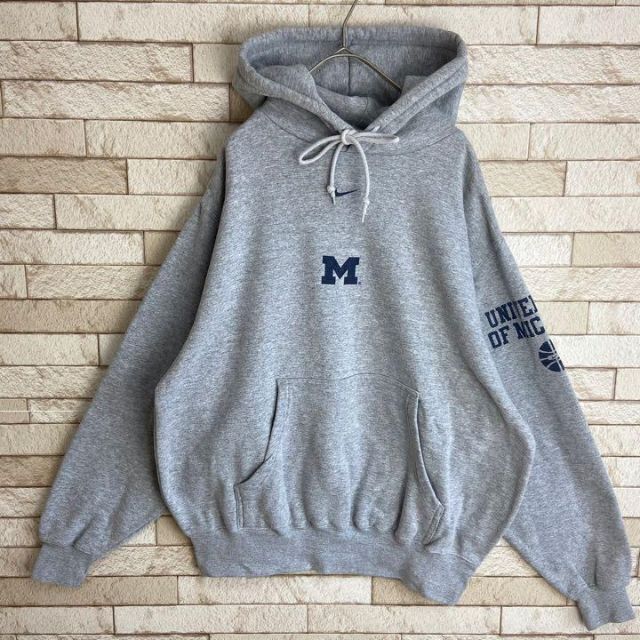 NIKE(ナイキ)の90s NIKE パーカー スモールロゴ Michigan センターロゴ レア メンズのトップス(パーカー)の商品写真