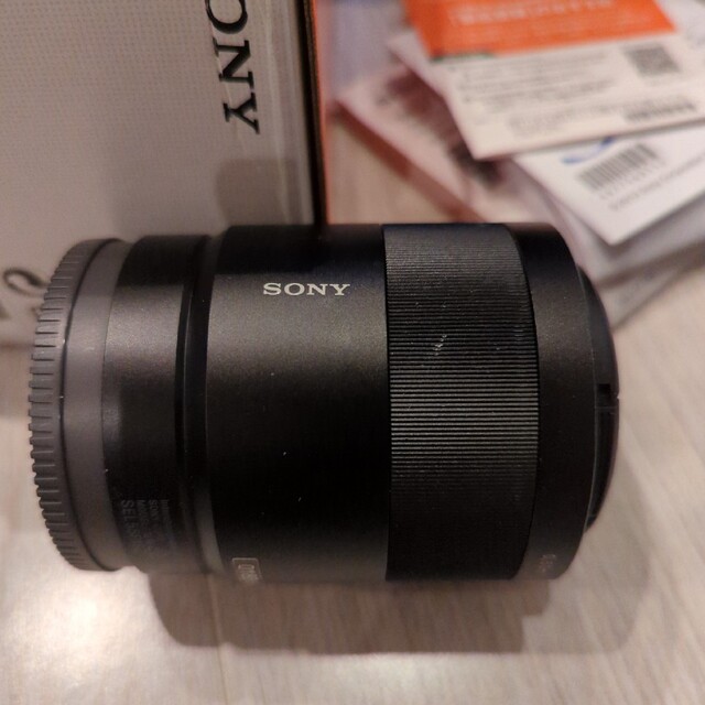 SONY(ソニー)のSONY Sonnar T* FE 55mm F1.8 ZA SEL55F18Z スマホ/家電/カメラのカメラ(レンズ(単焦点))の商品写真