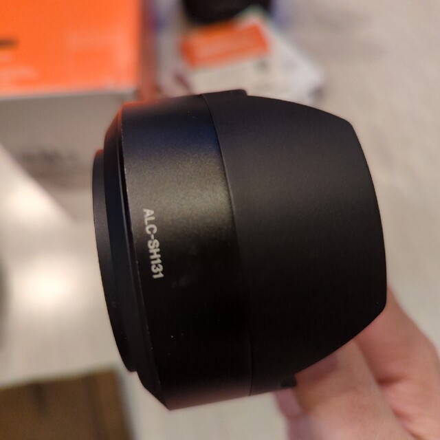 SONY(ソニー)のSONY Sonnar T* FE 55mm F1.8 ZA SEL55F18Z スマホ/家電/カメラのカメラ(レンズ(単焦点))の商品写真