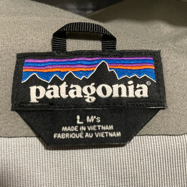 patagonia(パタゴニア)のpatagonia メンズ・トレントシェル 3L・ジャケット　Lサイズ メンズのジャケット/アウター(ナイロンジャケット)の商品写真