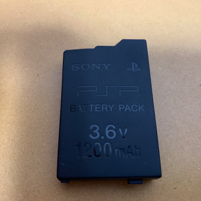 SONY(ソニー)のSONY PlayStationPortable PSP-3000 MHB限定品 エンタメ/ホビーのゲームソフト/ゲーム機本体(携帯用ゲーム機本体)の商品写真