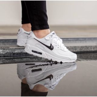 ナイキ(NIKE)の【新品】NIKE WMNS AIR MAX 90(スニーカー)