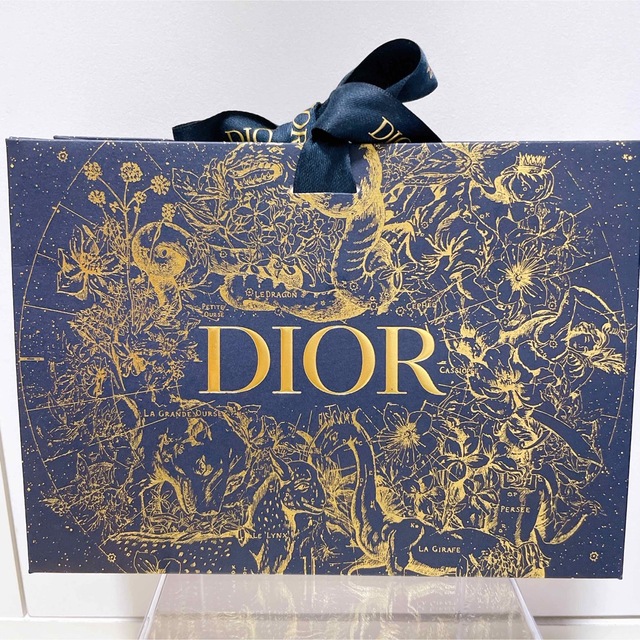 Dior(ディオール)のりな様専用Dior ハンドクリーム コスメ/美容のボディケア(ハンドクリーム)の商品写真