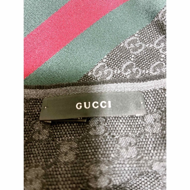 Gucci(グッチ)のGUCCI GG柄　シェリーライン　マフラー メンズのファッション小物(マフラー)の商品写真