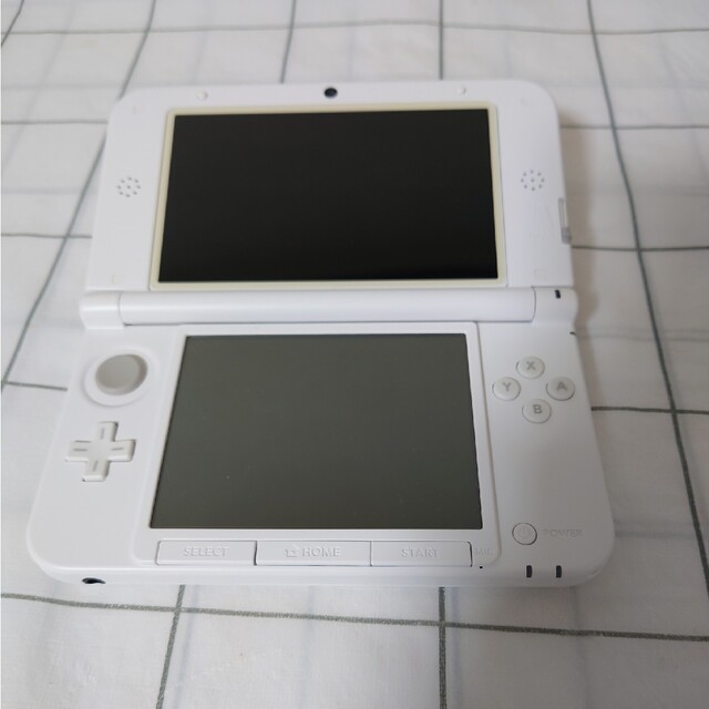 極美品♪ ニンテンドー3DS LL ホワイト