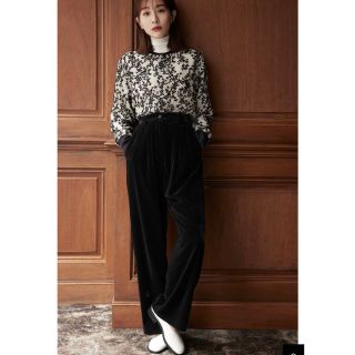 クラネ(CLANE)のCLANE COLOR LINE VELOR PANTS  田中みなみ(カジュアルパンツ)