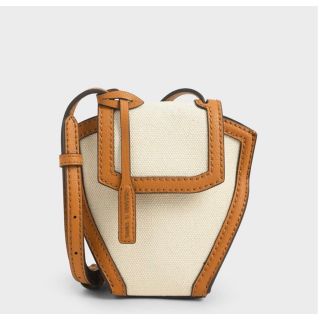 チャールズアンドキース(Charles and Keith)のチャールズ＆キース　レザーキャンバスミニショルダーbag(ショルダーバッグ)