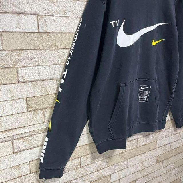 NIKE(ナイキ)のNIKE パーカー スウッシュ スオッシュ ビッグロゴ スポーツ ストリート メンズのトップス(パーカー)の商品写真