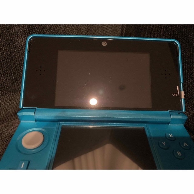 ニンテンドー3DS ライトブルー　（充電器付き） エンタメ/ホビーのゲームソフト/ゲーム機本体(携帯用ゲーム機本体)の商品写真