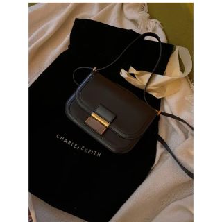 チャールズアンドキース(Charles and Keith)のCHARLES & KEITH ショルダーバッグ(ショルダーバッグ)