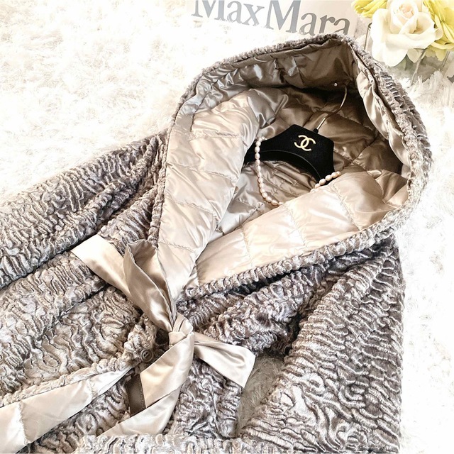 Max Mara(マックスマーラ)の★極美品★MaxMara マックスマーラ リバーシブル ダウンコート★ レディースのジャケット/アウター(ダウンコート)の商品写真