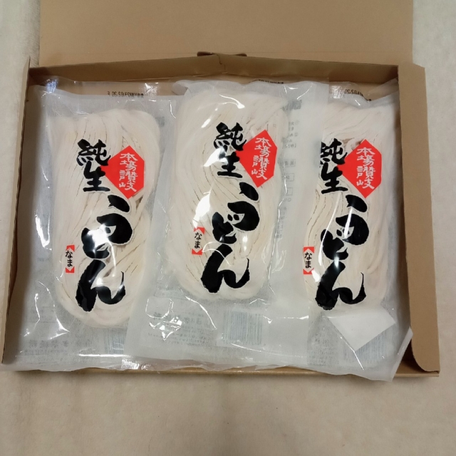 純生うどん　250g×3袋　日の出製麺所　さぬきうどん　讃岐特産純生うどん 食品/飲料/酒の食品(麺類)の商品写真