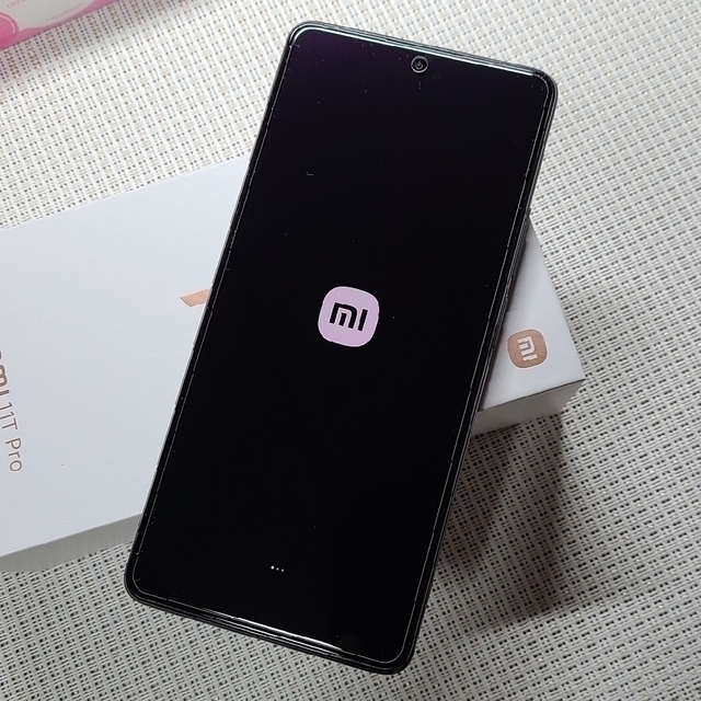 Xiaomi 11T Pro 256GB（SIMフリー・国内正規品） スマホ/家電/カメラのスマートフォン/携帯電話(スマートフォン本体)の商品写真