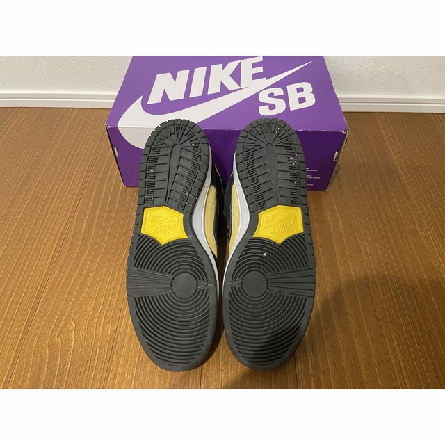 NIKE(ナイキ)のNIKE SB DUNK HIGH "MAIZE AND BLACK" メンズの靴/シューズ(スニーカー)の商品写真