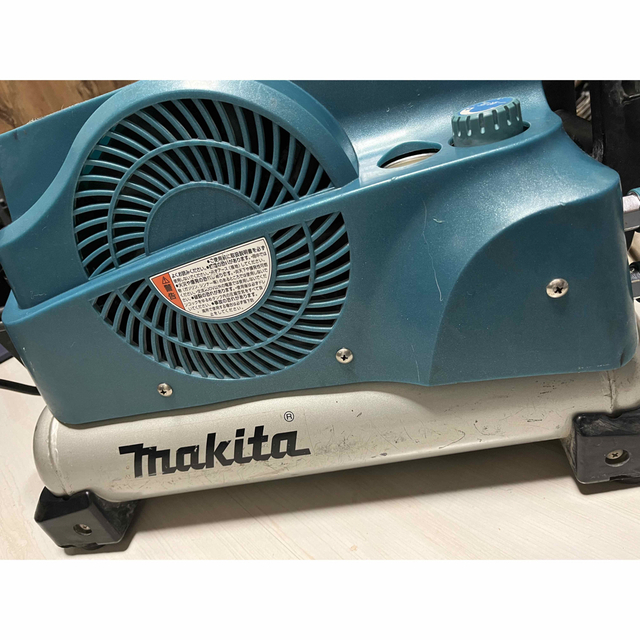 最適な価格 マキタ高圧エアコンプレッサー 完動品 sushitai.com.mx