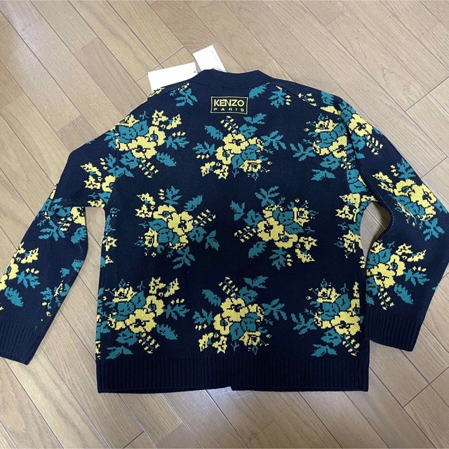 KENZO - 期間限定○KENZOケンゾー22aw黒地黄色花柄カーディガン新品の