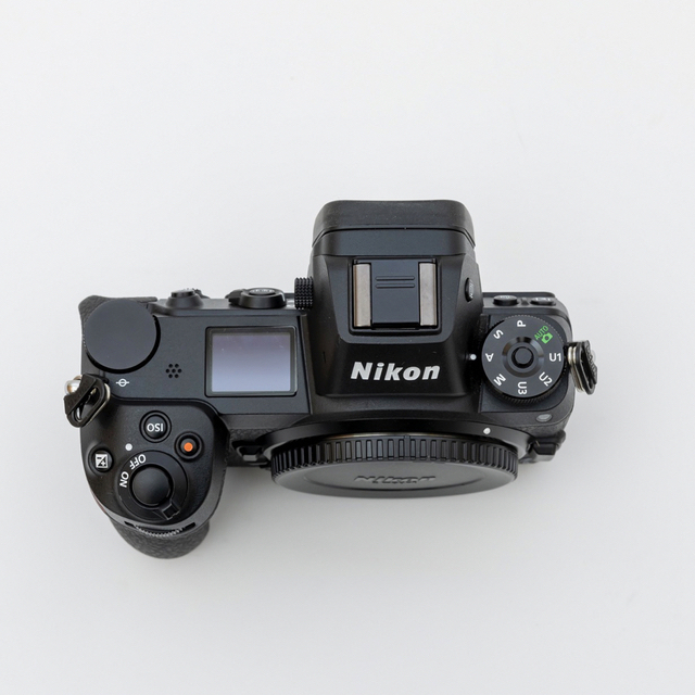 Nikon(ニコン)のNikon  ミラーレス一眼カメラ Z6 ＋XQDカード付き スマホ/家電/カメラのカメラ(ミラーレス一眼)の商品写真