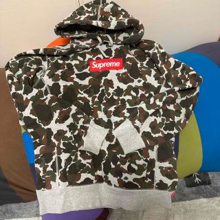 シュプリーム(Supreme)のsupreme カモフラ柄　ボックスロゴ　XL 古着　パーカー(パーカー)