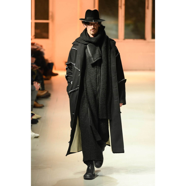 Yohji Yamamoto POUR HOMME(ヨウジヤマモトプールオム)のyohji yamamoto pour homme 20aw つまみ縫いコート メンズのジャケット/アウター(ステンカラーコート)の商品写真