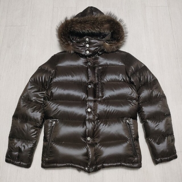 レア MONCLER × sacai ラクーンファー ダウン（MONCLER