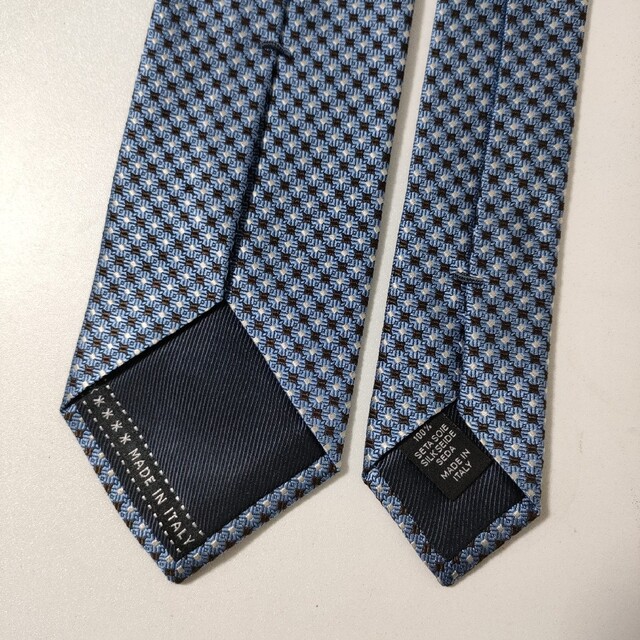 エルメネジルド ゼニア 小紋×ドットタイ ネクタイ ライトブルー エルメネジルド ゼニア 小紋×ドットタイ ネクタイ ライトブルー