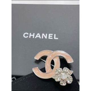 シャネル(CHANEL)のヴィンテージ　CHANEL シャネル　ブローチ　ココマーク　ピンク　新品　未使用(ブローチ/コサージュ)