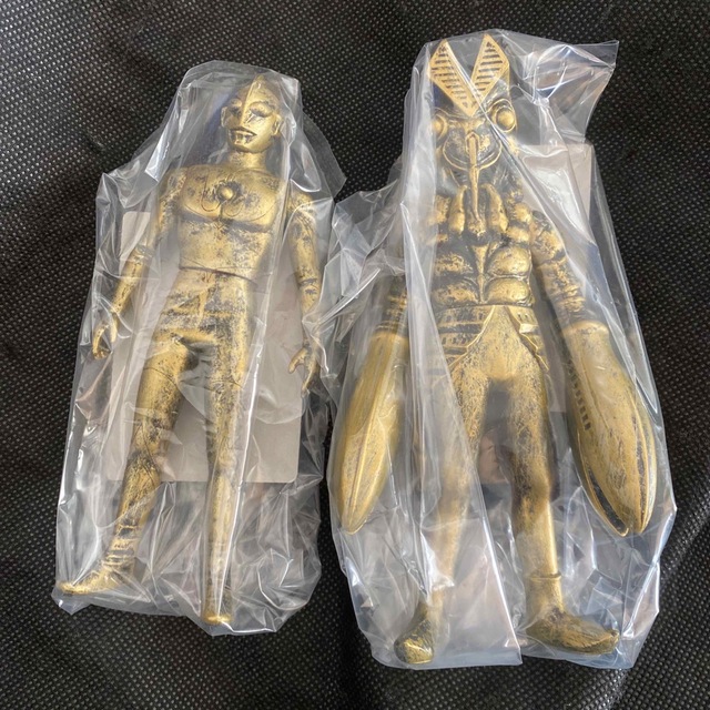 新品未使用品 ウルトラマン バルタン星人 限定ソフビ ゴールド カラー