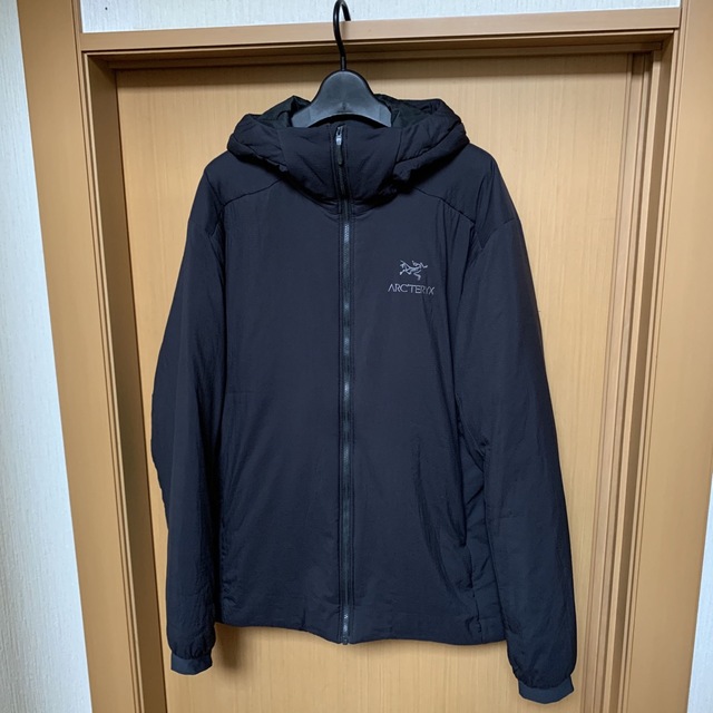 ARC'TERYX - ARC'TERYX アークテリクス Atom AR Hoodyの通販 by こてつ ...