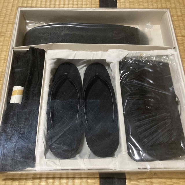 新品　未使用　喪服　着物　セット レディースの水着/浴衣(和装小物)の商品写真