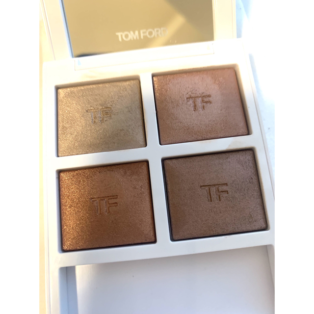 TOM FORD BEAUTY(トムフォードビューティ)のTOM FORD 限定　ソレイユアイカラークォード　アプレスキー コスメ/美容のベースメイク/化粧品(アイシャドウ)の商品写真