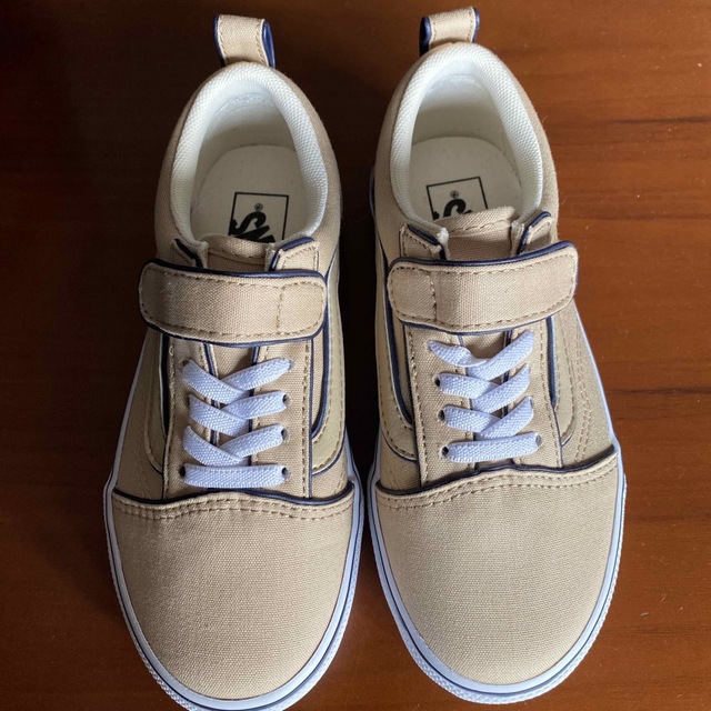 VANS(ヴァンズ)のVANSスニーカー19 キッズ/ベビー/マタニティのキッズ靴/シューズ(15cm~)(スニーカー)の商品写真