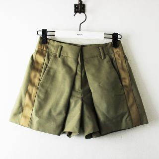 サカイ(sacai)の美品 定価5.1万 2022SS sacai サカイ 22-06045 Suiting Shorts スーチングショーツ 0/カーキ ショートパンツ【2400013136754】(ショートパンツ)