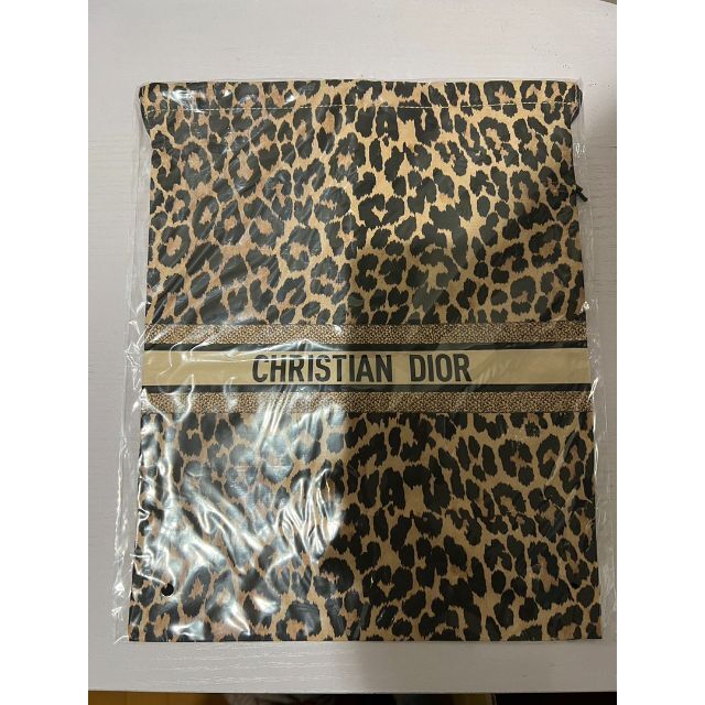 Christian Dior(クリスチャンディオール)の新品未開封 DIOR ディオールMIZZA ミッツァ レオパード柄　巾着　ポーチ レディースのバッグ(スーツケース/キャリーバッグ)の商品写真