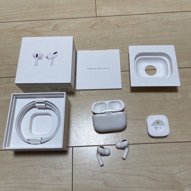Apple airpods pro 第1世代のサムネイル