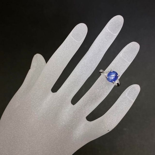 Pt900　大粒天然スターサファイアリング　4.35ct　D0.265ct　鑑別 レディースのアクセサリー(リング(指輪))の商品写真