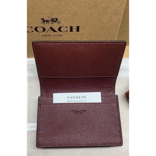 COACH(コーチ)のCOACH 名刺入れ IMTAUベージュ クロスグレインレザーで傷付きにくい！ レディースのファッション小物(財布)の商品写真