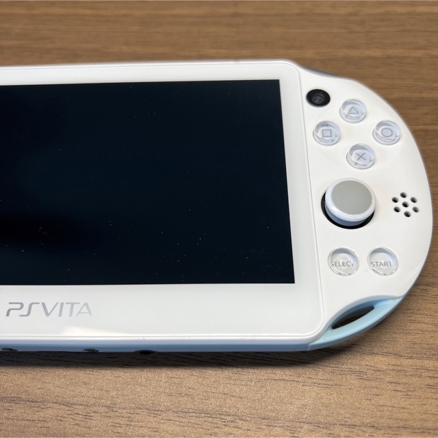 PlayStationVita PCH-2000ZA14 ライトブルー/ホワイト 2