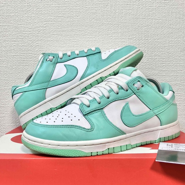 NIKE DUNK LOW "GREEN GLOW"