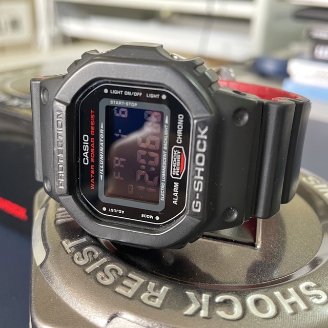 CASIO(カシオ)のG-SHOCK DW5600HR メンズの時計(腕時計(デジタル))の商品写真