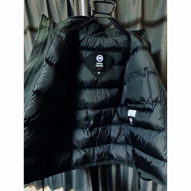 CANADA GOOSE(カナダグース)の訳あり値引き　CANADA GOOSE | 4071M CONSTABLE  メンズのジャケット/アウター(ダウンジャケット)の商品写真